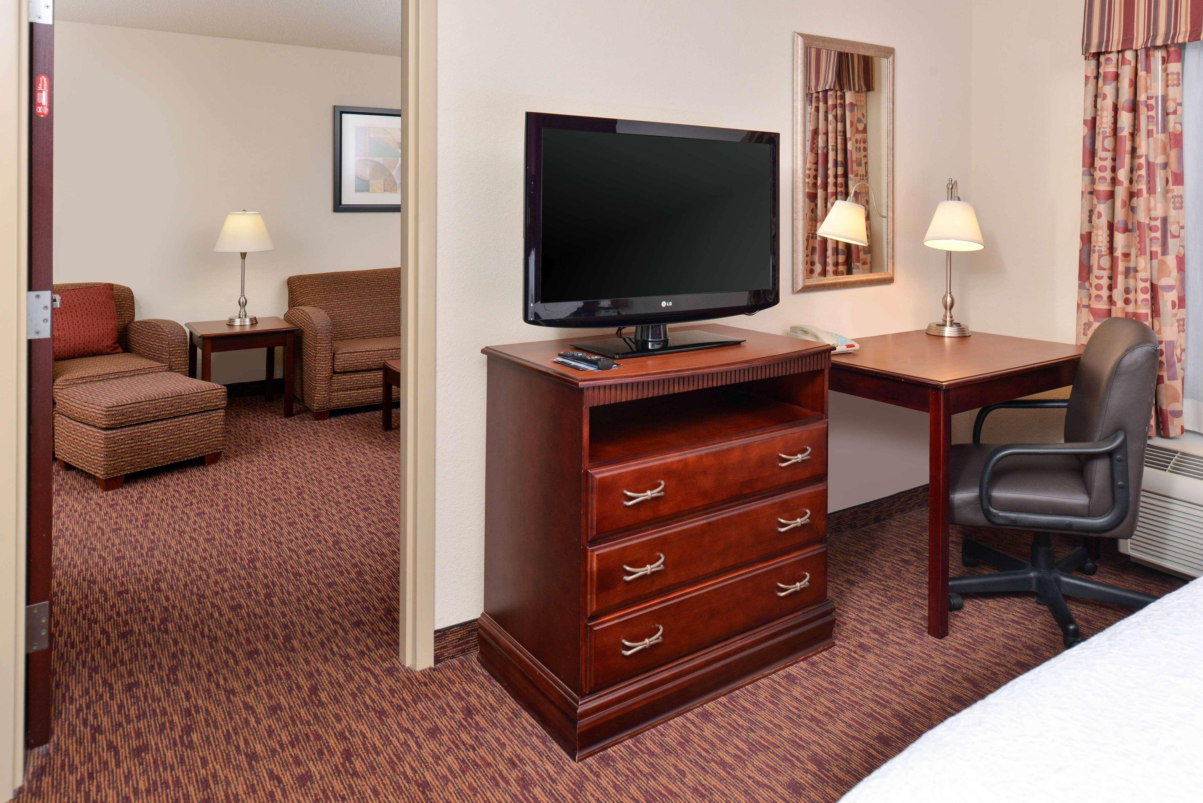 Hampton Inn & Suites Мансі Екстер'єр фото