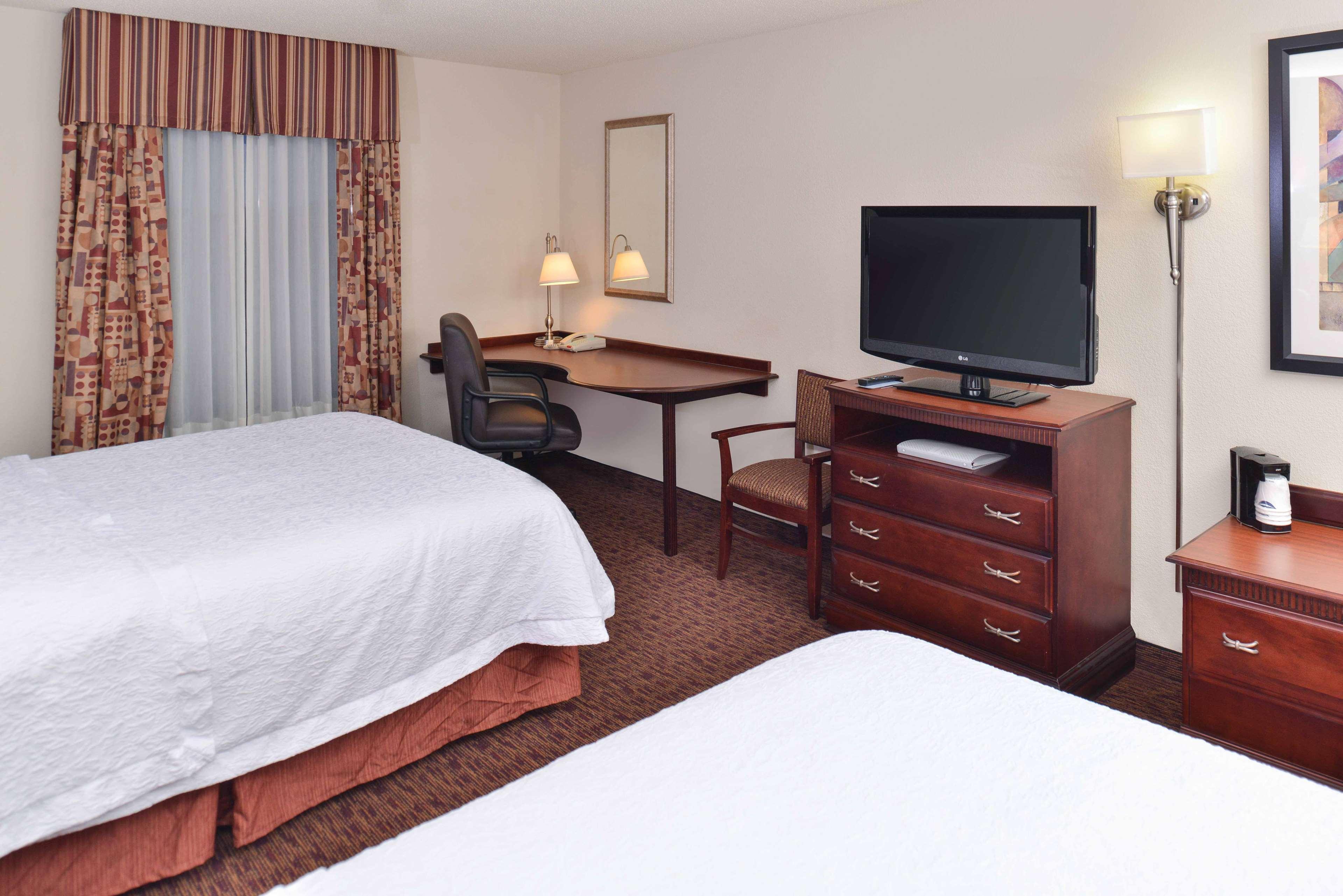 Hampton Inn & Suites Мансі Екстер'єр фото