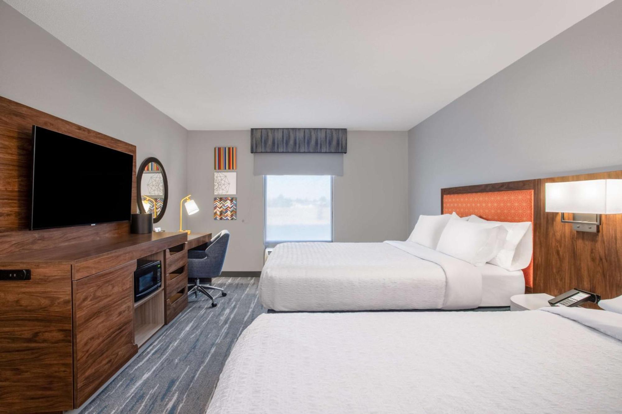 Hampton Inn & Suites Мансі Екстер'єр фото